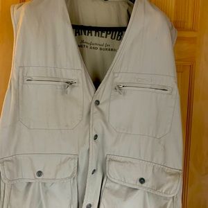 Banana republic adventure vest